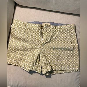 Yellow, White, and Grey Patterned Banana Republic Shorts, Size 6